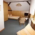 Zum Froschkoenig 3* Люббенау