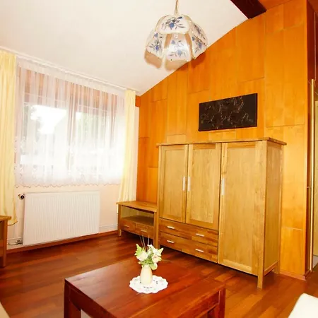 Πανσιόν Zum Froschkoenig Lübbenau