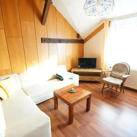 Πανσιόν Zum Froschkoenig Lübbenau