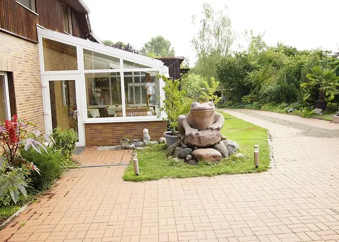 Zum Froschkoenig Люббенау